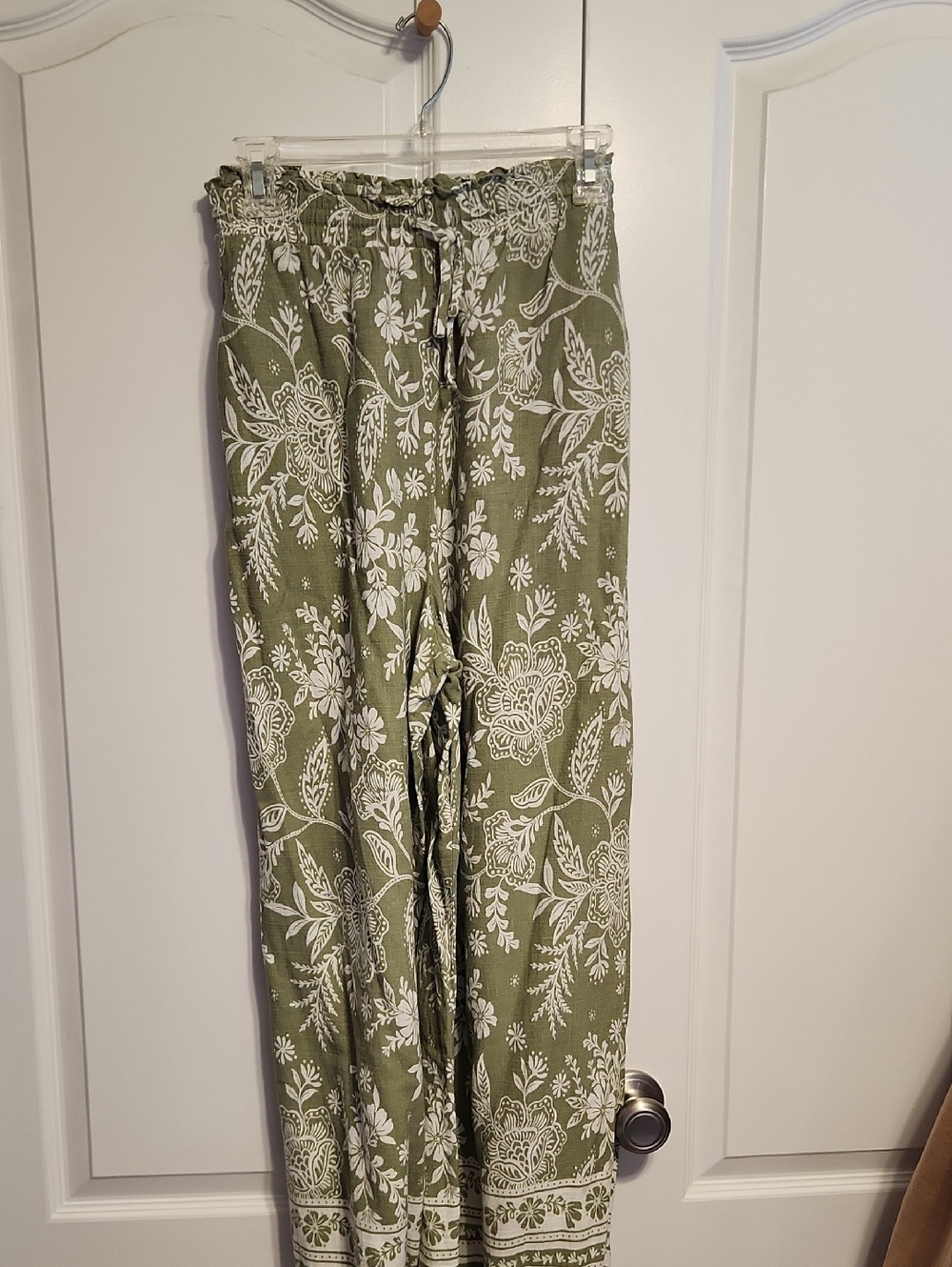 LC Lauren Conrad Olive Green Floral Pull-On Wide Leg Pants